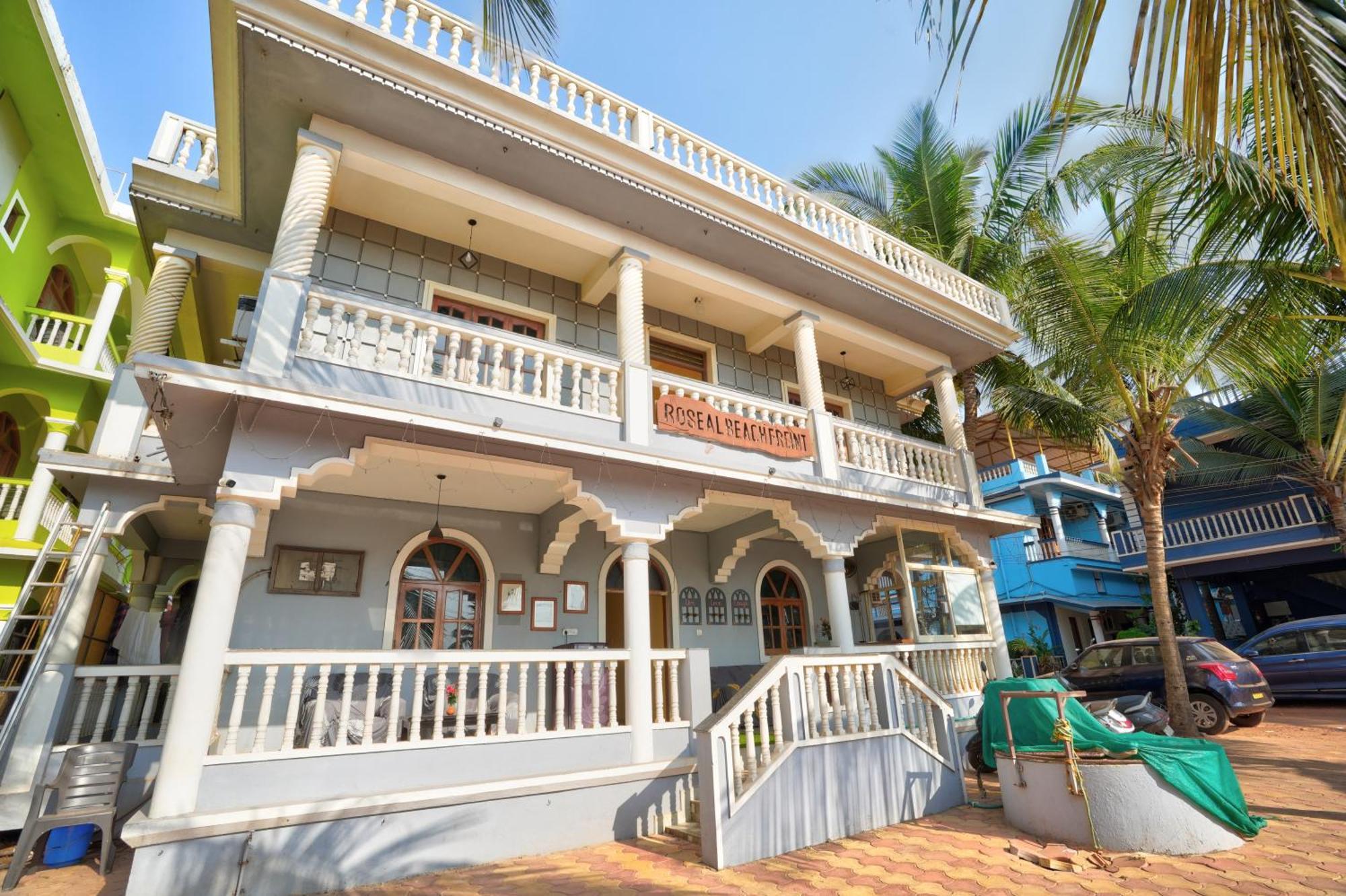 Roseal Beach Front Baga Kültér fotó